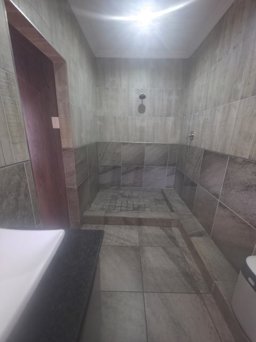 2 Bedroom Property for Sale in Vaalpark Free State